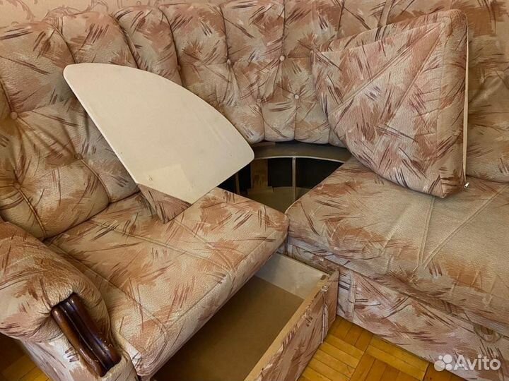 Угловой диван бу