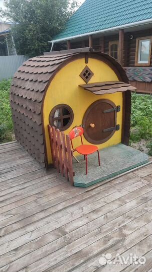 Детский деревянный домик бу