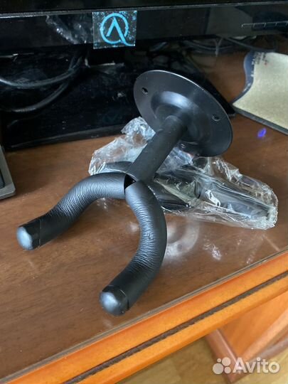 Гитарные крючья