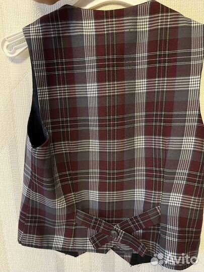 Жилетка для мальчика школькная 128