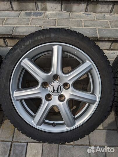 R17 Michelin Primacy Alpin 225/45, PCD 5x114.3 DIA 64.1