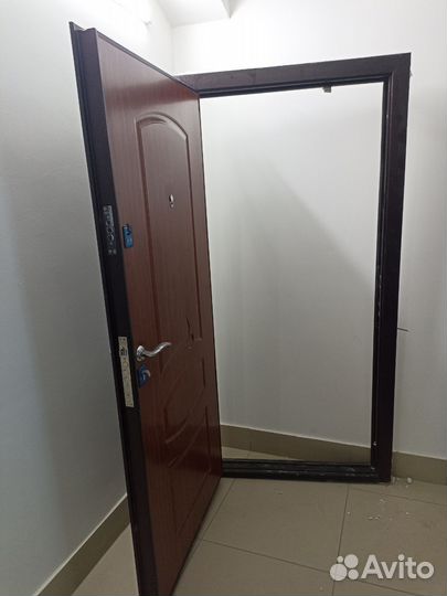 Дверь входная бу