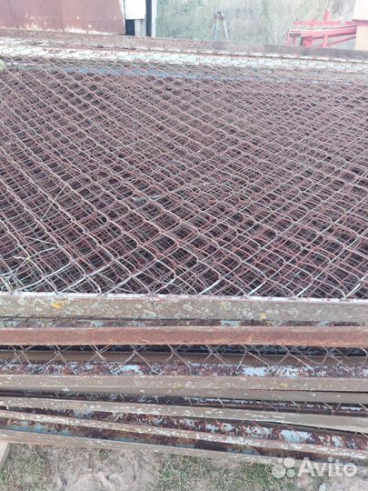 Забор из сетки рабицы бу