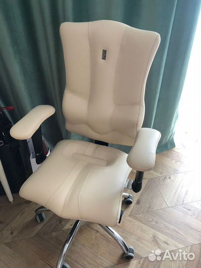 Перетяжка и ремонт мягкой мебели.Кожей,экокожей,те