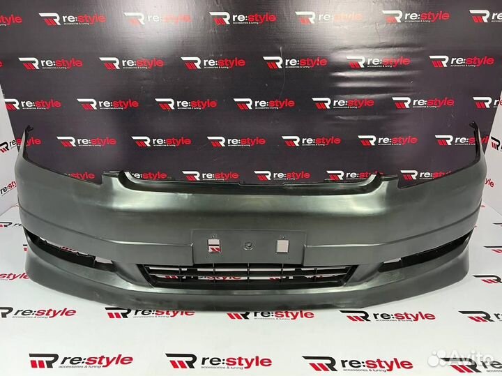 Бампер передний Toyota Ipsum 20 01-03 N2298