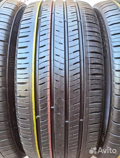 Kumho Solus TA31 215/55 R17 94V