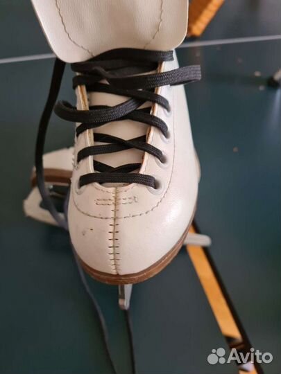 Коньки фигурные