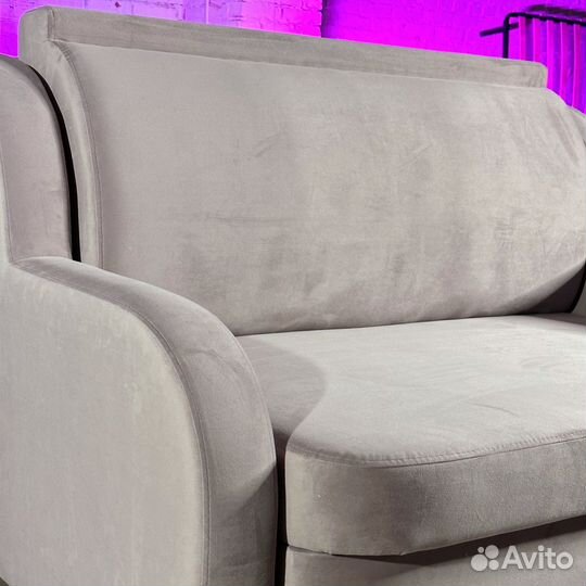 Малогабаритный диван 1.2