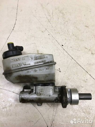 Главный тормозной цилиндр Renault Megane