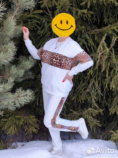 Спортивный костюм женский размер 48 -50 новый