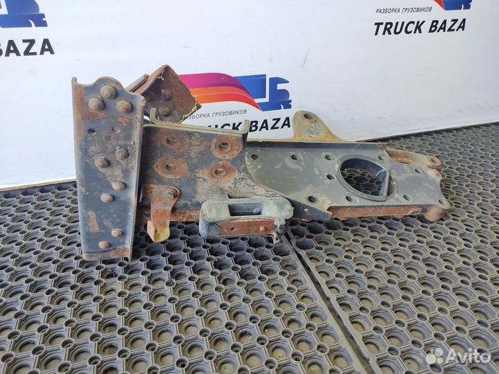 A9413222001 Кронштейн бампера переднего правый