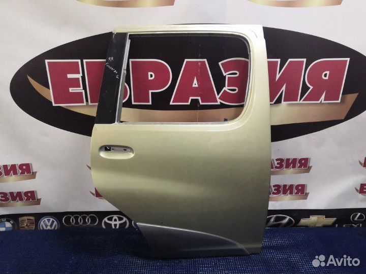 Дверь боковая задняя правая Toyota Funcargo