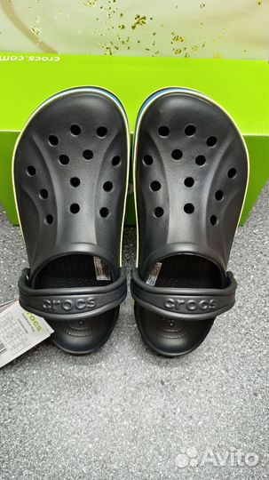 Резиновые crocs шляпах