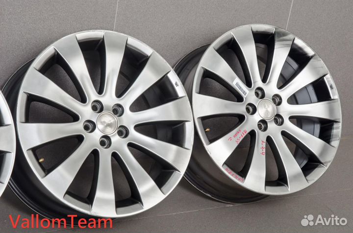 Лот UP167814 Оригинальные 18-е диски subaru