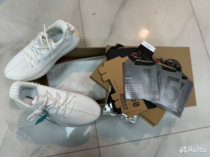 Мужские Adidas yeezy boost 350 v2 44 размера