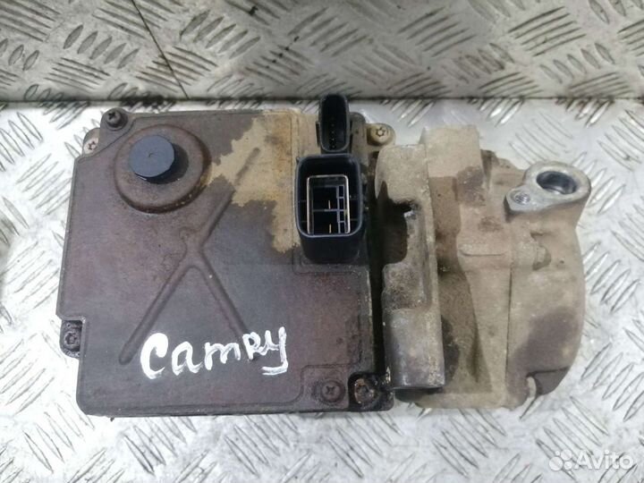 Компрессор кондиционера Camry 40 гибрид