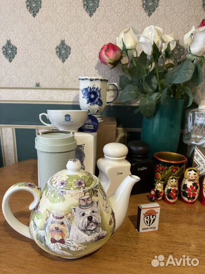 Гжель, хохлома, чайник, чашки
