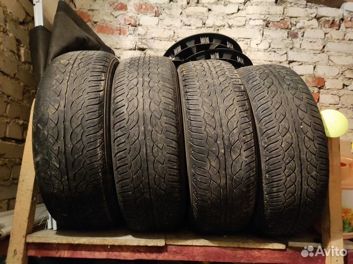 Yokohama Parada Spec-X 225/65 R17