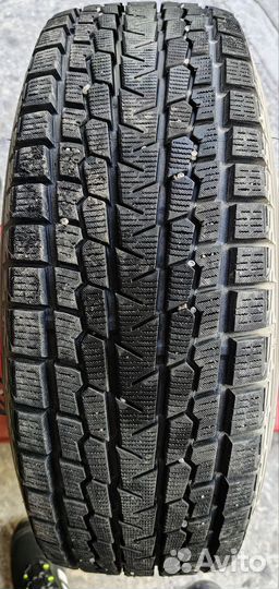 Yokohama Ice Guard G075 215/70 R15