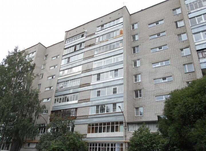 2-к. квартира, 50 м², 9/9 эт.