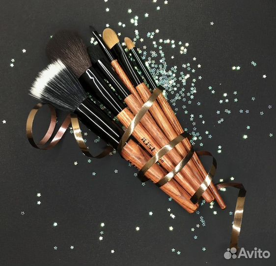 Кисти для макияжа 