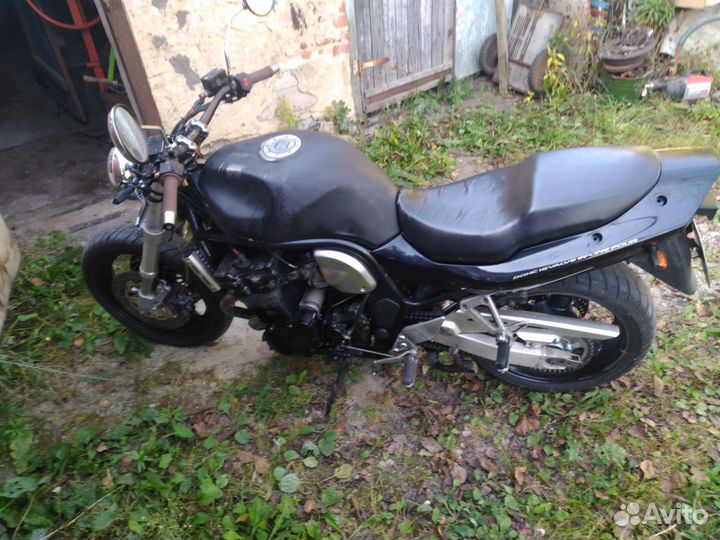 Suzuki bandit gsf 1200