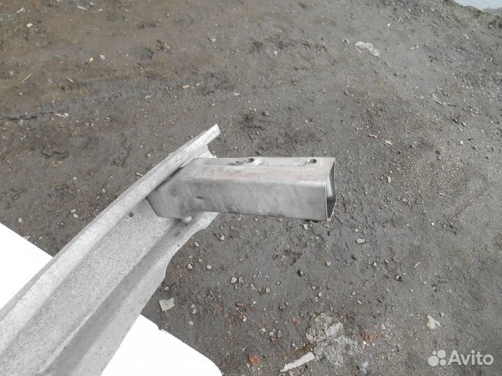 Усилитель заднего бампера Audi A6 C5 Ауди А6 С5