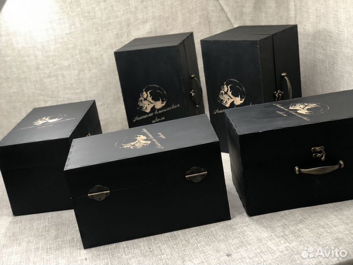 Коробка подарочная черная