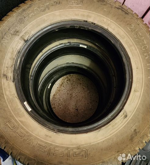 Gislaved Nord Frost 200 245/70 R17