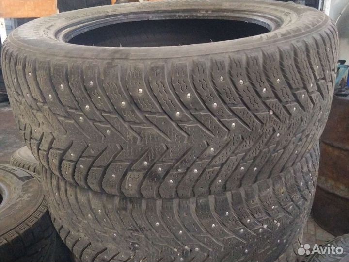 Nokian Tyres Hakkapeliitta 8 215/55 R16