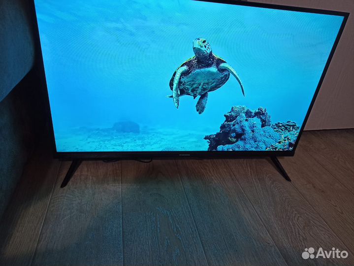 Телевизор SMART TV Wi-Fi 32 Дюйма 81 см