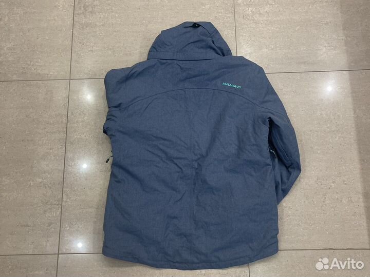 Горнолыжная куртка