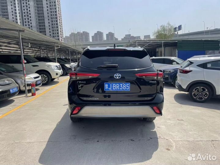 Toyota Highlander 2.5 CVT, 2022, 23 000 км