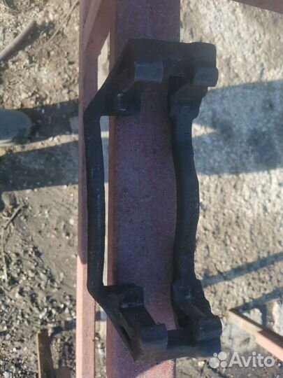 Супорт тормозной мерседес спринтер двухскатный
