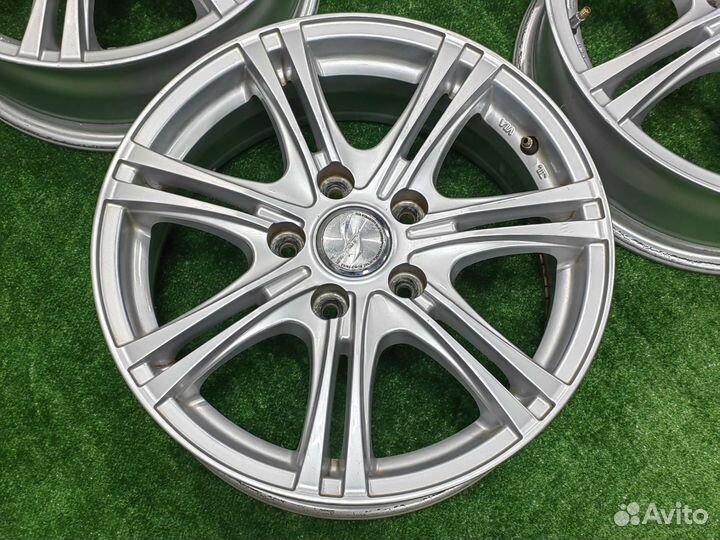 Stranger R-16 (5x114,3: Et52; 6,5j)