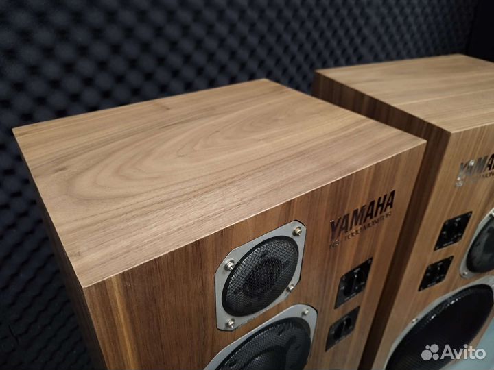 Акустика Yamaha NS-1000M орех масло