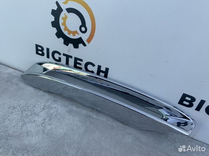 Накладка дхо Mercedes X166 A1668851874