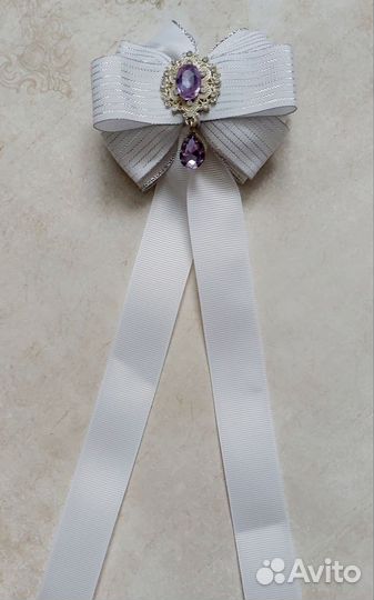 Бант на заколке