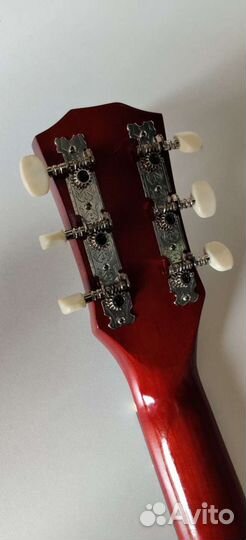 Гитара + чехол и медиатор