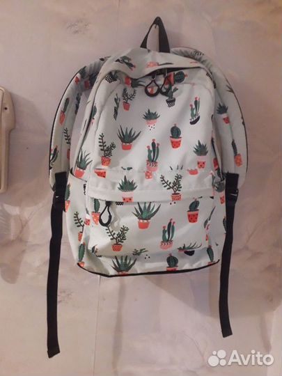 Рюкзак вместительный с принтом кактусы