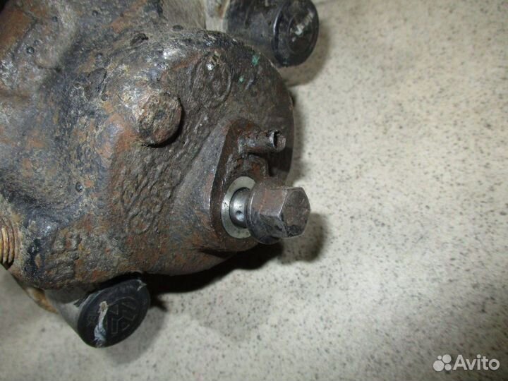 Суппорт передний левый Skoda Yeti (5L) 2009-2017