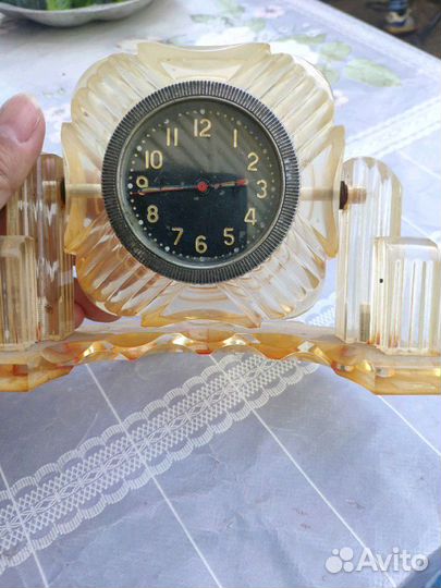 Часы Челябинский часовой завод настольные СССР