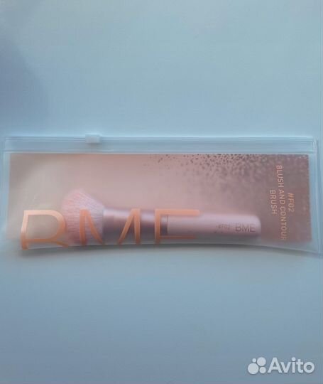 Кисть для макияжа