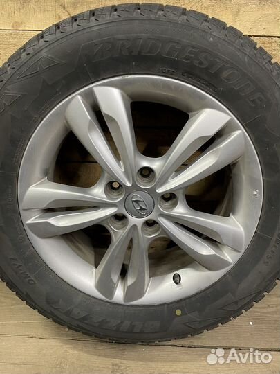Оригинальные колеса на Hyundai IX-35