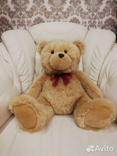 Плюшевый медведь