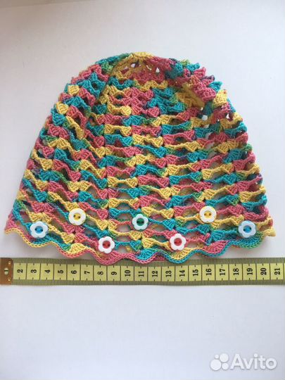 Вязаная цветная шапочка для девочки 9-18 месяцев