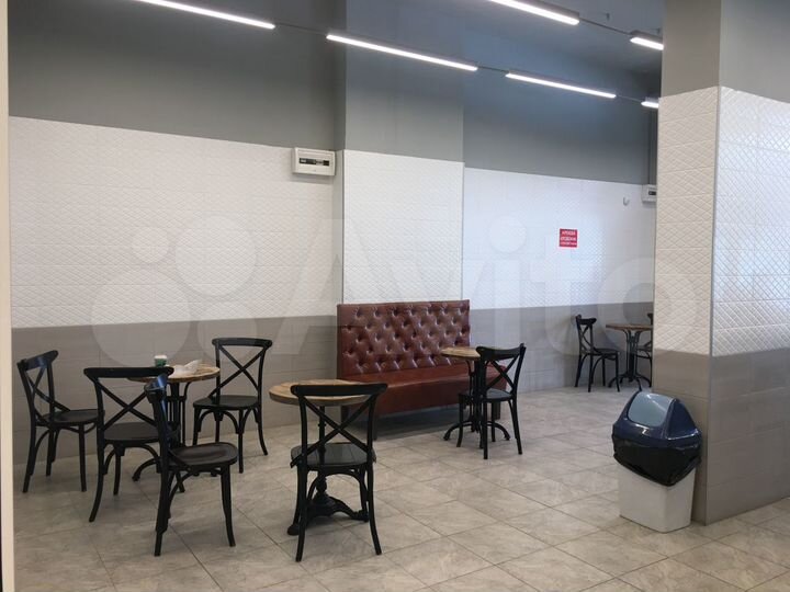 Торговая площадь, 54 м²