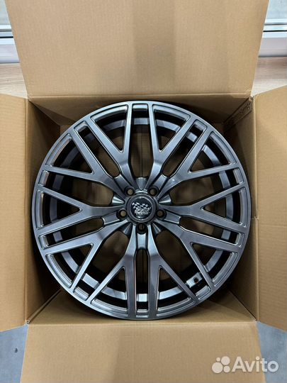 Новые диски R20 на Toyota Camry / RAV4