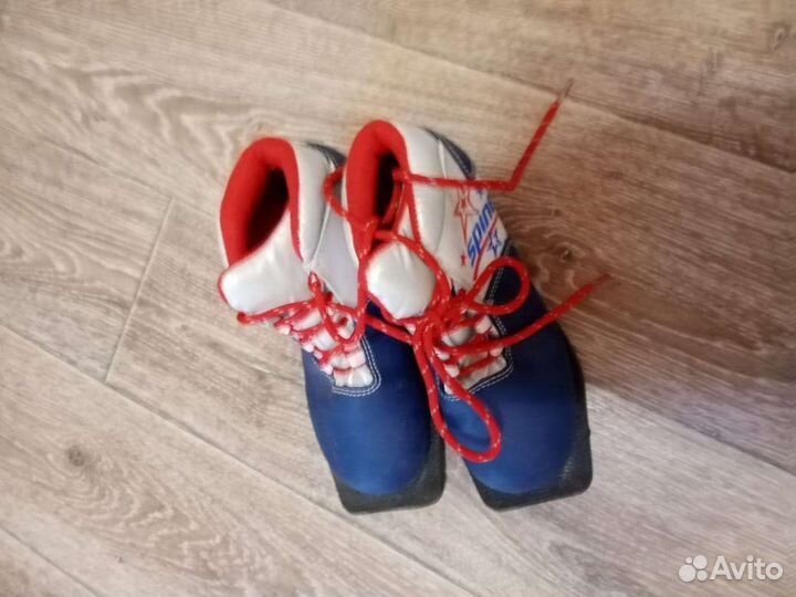 Лыжные ботинки 34р