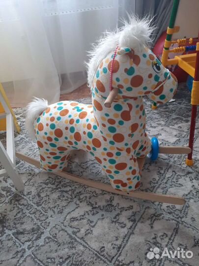 Качалка лошадь